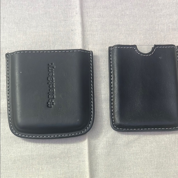 Black Leather BlackBerry Pouch Set - Picture 1 of 7